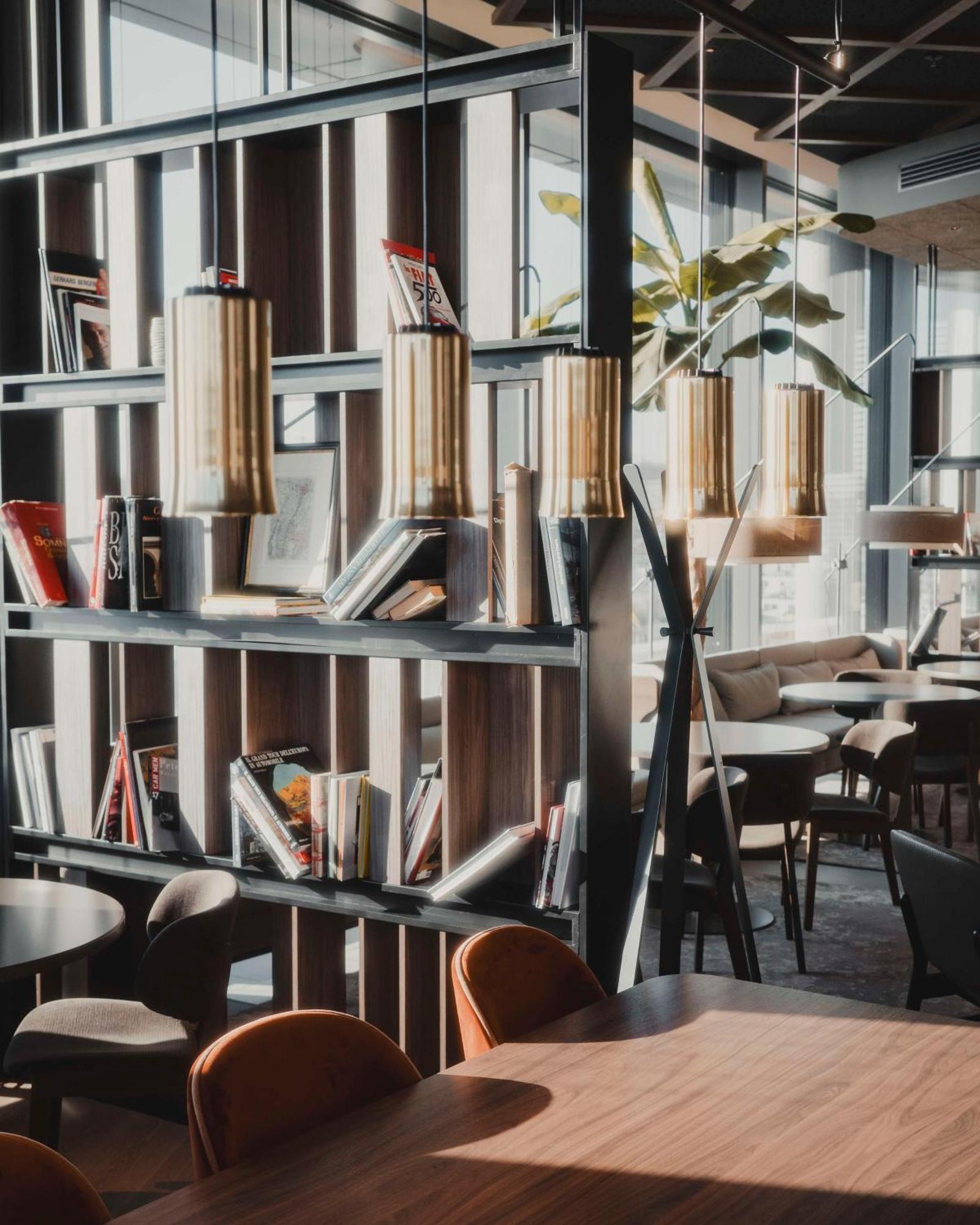 Radisson Blu Hotel At Porsche Design Tower Stuttgart Eksteriør billede