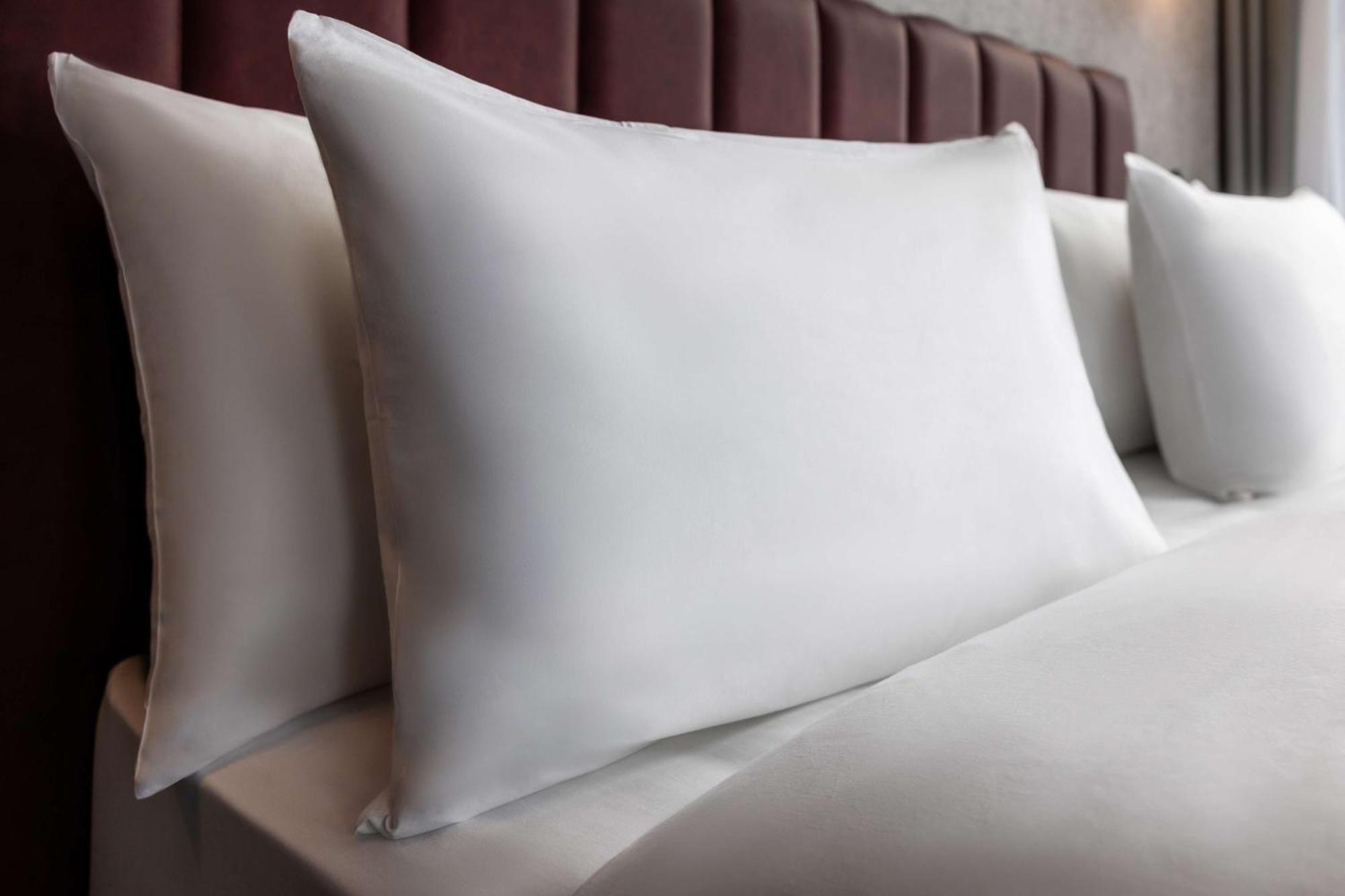 Radisson Blu Hotel At Porsche Design Tower Stuttgart Eksteriør billede