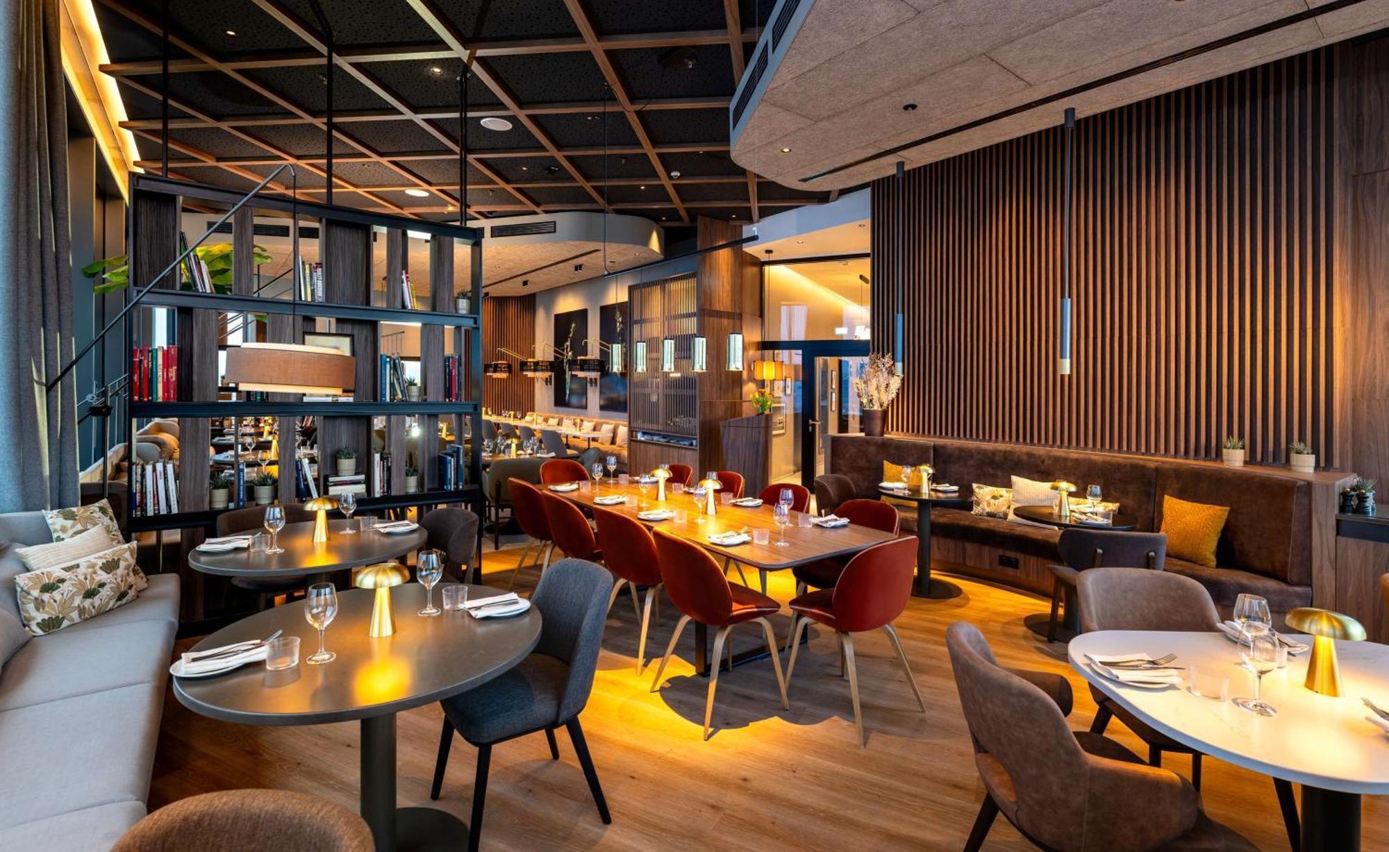 Radisson Blu Hotel At Porsche Design Tower Stuttgart Eksteriør billede