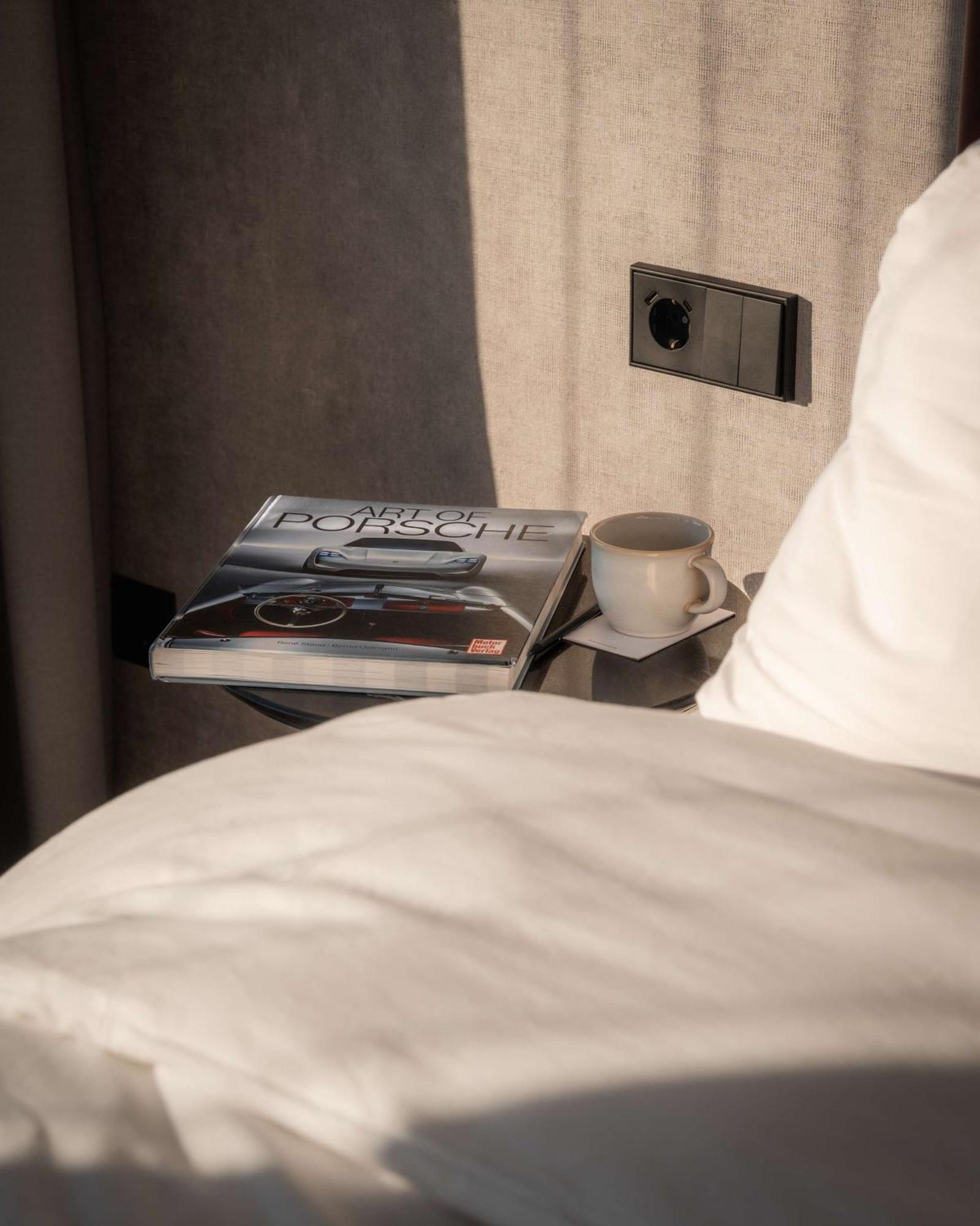 Radisson Blu Hotel At Porsche Design Tower Stuttgart Eksteriør billede