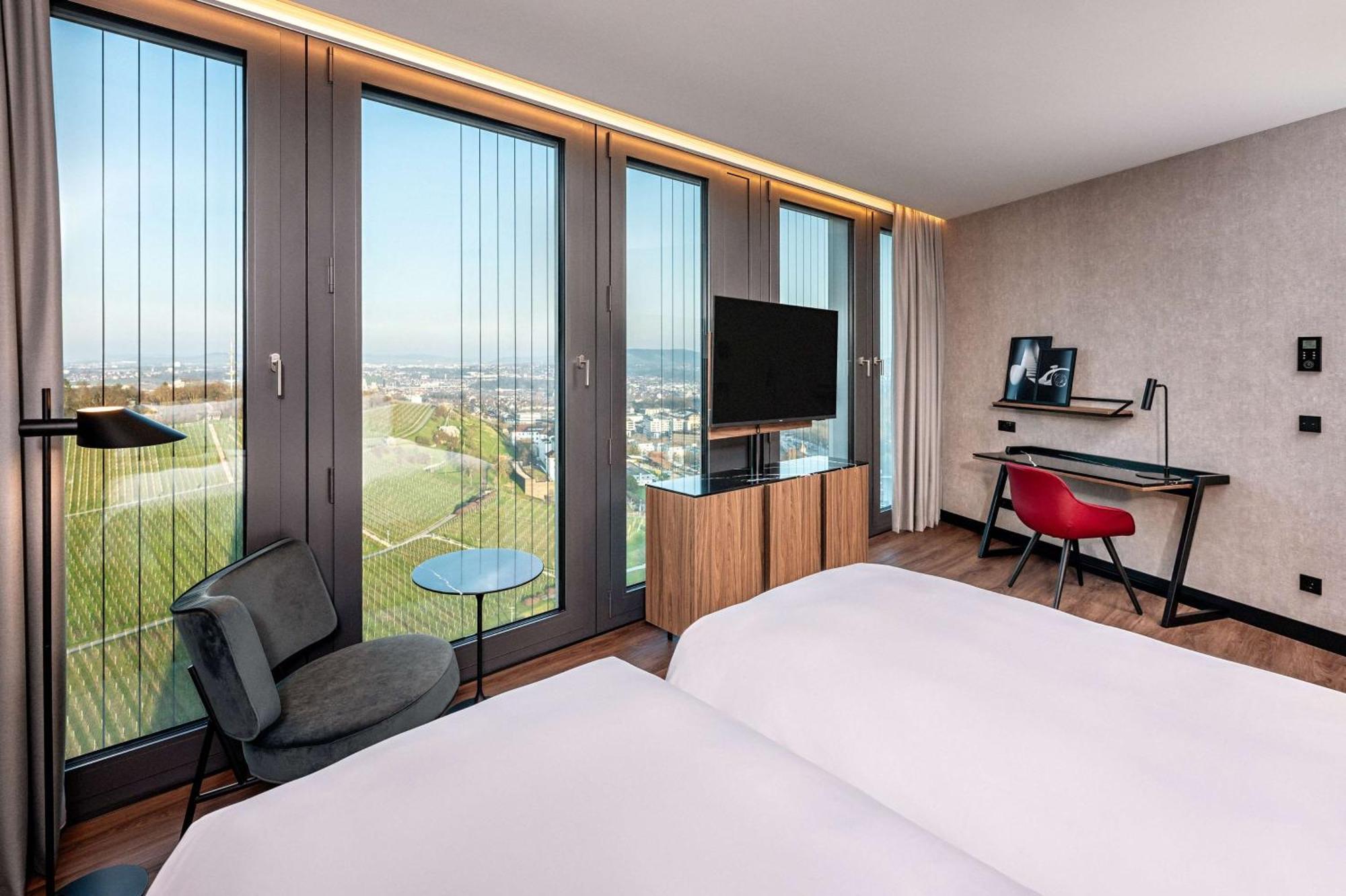 Radisson Blu Hotel At Porsche Design Tower Stuttgart Eksteriør billede